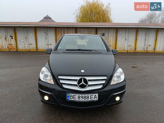 Черный Мерседес Б-класс, объемом двигателя 1.7 л и пробегом 204 тыс. км за 8300 $, фото 49 на Automoto.ua