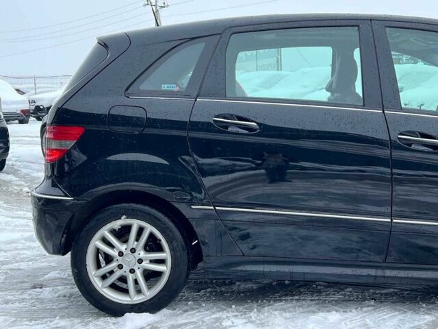 Чорний Мерседес Б-клас, об'ємом двигуна 2.1 л та пробігом 265 тис. км за 6990 $, фото 8 на Automoto.ua