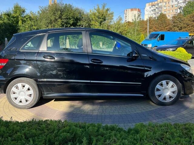 Мерседес Б-класс 2009 в Львове на Automoto.ua Черный Мерседес Б-класс, объемом двигателя 1.7 л и пробегом 213 тыс. км за 7650 $, фото 7 на Automoto.ua