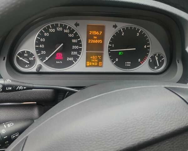 Черный Мерседес Б-класс, объемом двигателя 1.99 л и пробегом 220 тыс. км за 9000 $, фото 7 на Automoto.ua