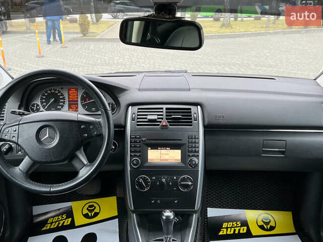 Черный Мерседес Б-класс, объемом двигателя 1.7 л и пробегом 142 тыс. км за 8999 $, фото 11 на Automoto.ua