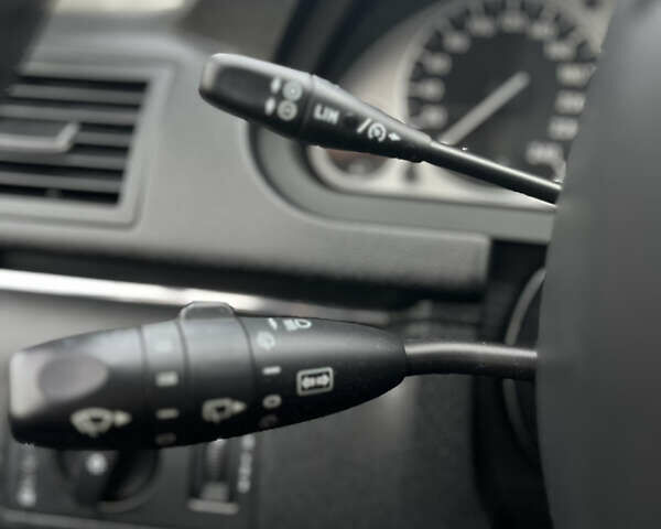 Чорний Мерседес Б-клас, об'ємом двигуна 1.99 л та пробігом 231 тис. км за 8999 $, фото 20 на Automoto.ua