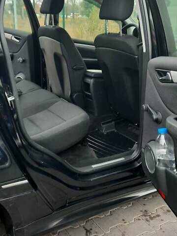 Чорний Мерседес Б-клас, об'ємом двигуна 1.5 л та пробігом 230 тис. км за 7500 $, фото 2 на Automoto.ua