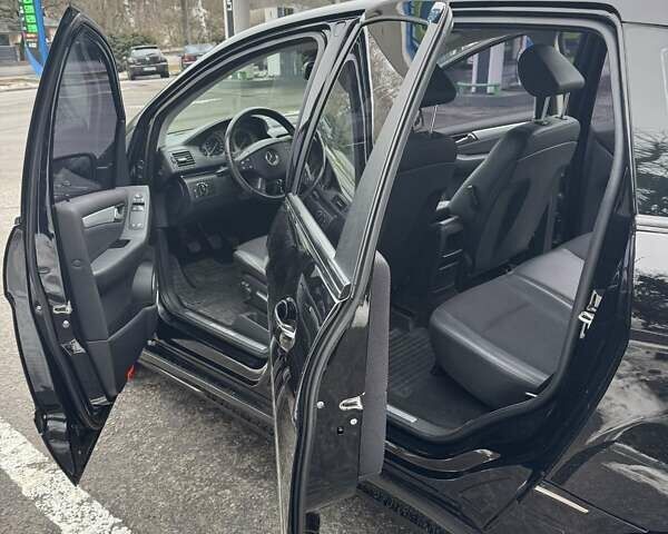 Чорний Мерседес Б-клас, об'ємом двигуна 1.99 л та пробігом 233 тис. км за 8140 $, фото 21 на Automoto.ua