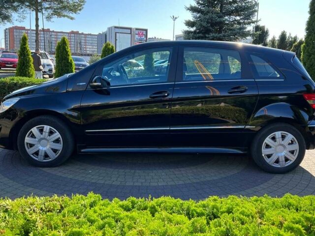 Мерседес Б-класс 2009 в Львове на Automoto.ua Черный Мерседес Б-класс, объемом двигателя 1.7 л и пробегом 213 тыс. км за 7650 $, фото 3 на Automoto.ua