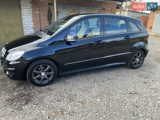 Черный Мерседес Б-класс, объемом двигателя 1.7 л и пробегом 204 тыс. км за 8300 $, фото 40 на Automoto.ua
