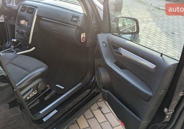 Чорний Мерседес Б-клас, об'ємом двигуна 1.7 л та пробігом 249 тис. км за 8500 $, фото 25 на Automoto.ua