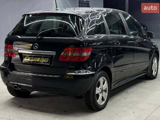 Черный Мерседес Б-класс, объемом двигателя 2.03 л и пробегом 280 тыс. км за 6700 $, фото 5 на Automoto.ua