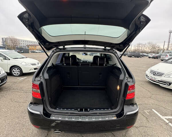 Чорний Мерседес Б-клас, об'ємом двигуна 1.7 л та пробігом 41 тис. км за 8800 $, фото 18 на Automoto.ua