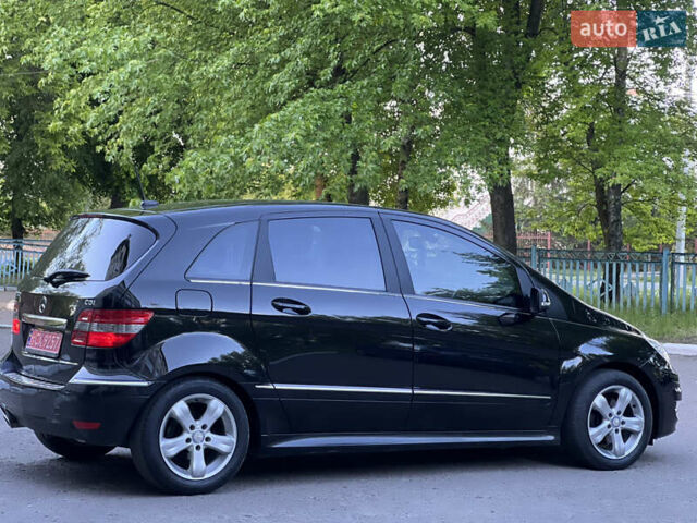 Чорний Мерседес Б-клас, об'ємом двигуна 2 л та пробігом 238 тис. км за 7950 $, фото 14 на Automoto.ua