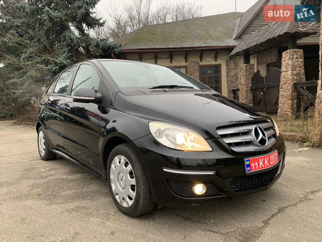 Черный Мерседес Б-класс, объемом двигателя 1.7 л и пробегом 76 тыс. км за 8600 $, фото 6 на Automoto.ua