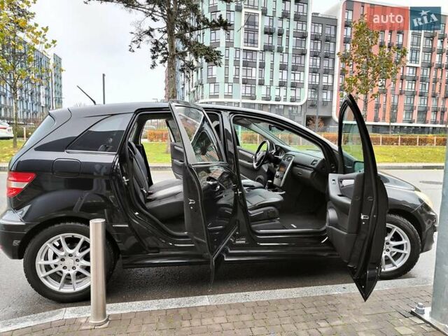 Черный Мерседес Б-класс, объемом двигателя 1.7 л и пробегом 117 тыс. км за 7490 $, фото 26 на Automoto.ua