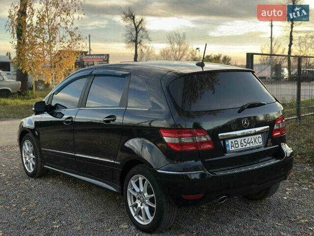 Черный Мерседес Б-класс, объемом двигателя 1.5 л и пробегом 222 тыс. км за 8200 $, фото 20 на Automoto.ua