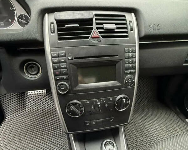 Чорний Мерседес Б-клас, об'ємом двигуна 1.99 л та пробігом 270 тис. км за 6500 $, фото 4 на Automoto.ua