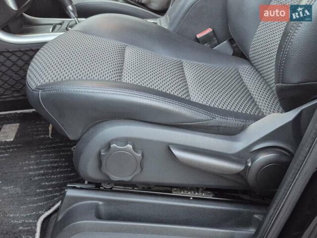 Черный Мерседес Б-класс, объемом двигателя 1.8 л и пробегом 70 тыс. км за 7999 $, фото 27 на Automoto.ua