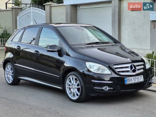 Черный Мерседес Б-класс, объемом двигателя 1.8 л и пробегом 70 тыс. км за 7999 $, фото 8 на Automoto.ua