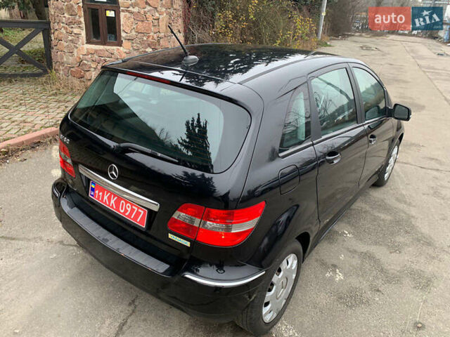Черный Мерседес Б-класс, объемом двигателя 1.7 л и пробегом 76 тыс. км за 8600 $, фото 2 на Automoto.ua