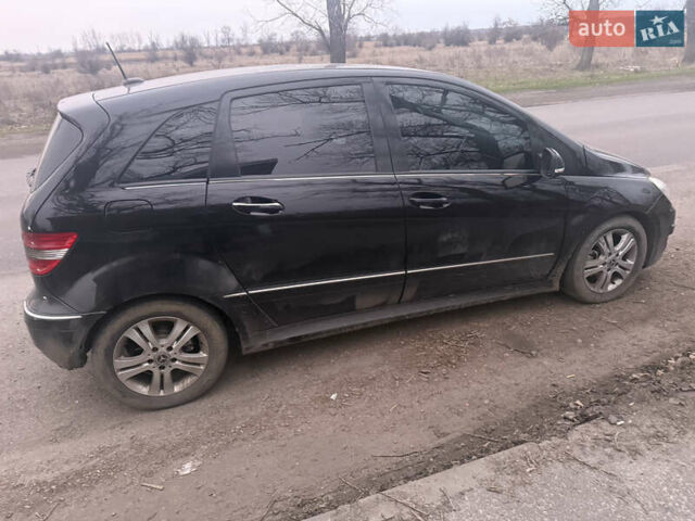 Чорний Мерседес Б-клас, об'ємом двигуна 1.99 л та пробігом 270 тис. км за 6500 $, фото 1 на Automoto.ua