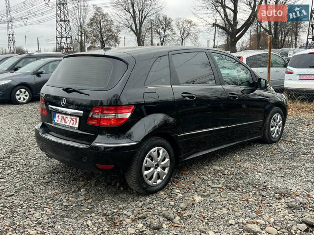 Черный Мерседес Б-класс, объемом двигателя 1.7 л и пробегом 215 тыс. км за 8200 $, фото 58 на Automoto.ua