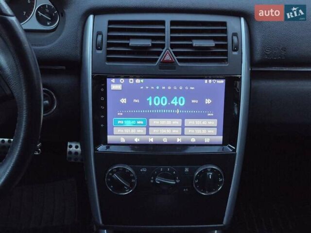 Черный Мерседес Б-класс, объемом двигателя 1.8 л и пробегом 70 тыс. км за 7999 $, фото 37 на Automoto.ua