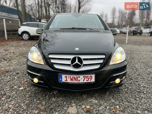 Черный Мерседес Б-класс, объемом двигателя 1.7 л и пробегом 215 тыс. км за 8200 $, фото 4 на Automoto.ua