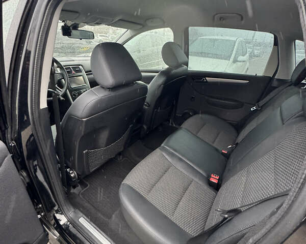 Черный Мерседес Б-класс, объемом двигателя 1.7 л и пробегом 47 тыс. км за 8900 $, фото 18 на Automoto.ua