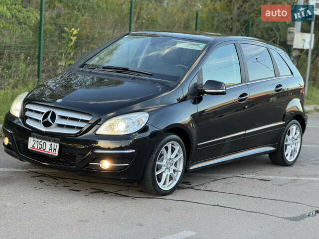 Чорний Мерседес Б-клас, об'ємом двигуна 1.7 л та пробігом 45 тис. км за 8500 $, фото 8 на Automoto.ua