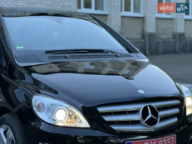 Чорний Мерседес Б-клас, об'ємом двигуна 2 л та пробігом 238 тис. км за 7950 $, фото 19 на Automoto.ua