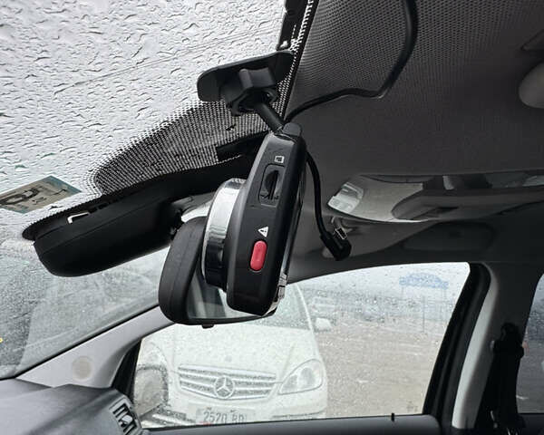 Черный Мерседес Б-класс, объемом двигателя 1.7 л и пробегом 47 тыс. км за 8900 $, фото 22 на Automoto.ua