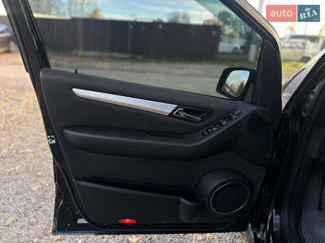 Черный Мерседес Б-класс, объемом двигателя 1.5 л и пробегом 222 тыс. км за 8200 $, фото 22 на Automoto.ua