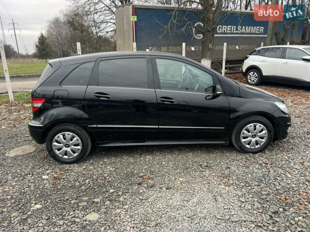 Чорний Мерседес Б-клас, об'ємом двигуна 1.7 л та пробігом 210 тис. км за 8200 $, фото 9 на Automoto.ua