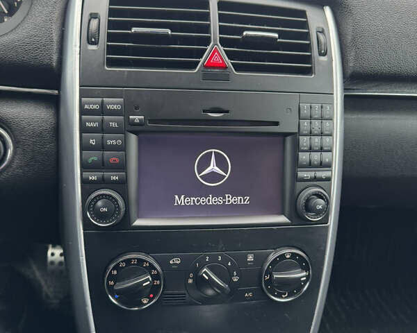 Чорний Мерседес Б-клас, об'ємом двигуна 1.7 л та пробігом 41 тис. км за 8800 $, фото 10 на Automoto.ua