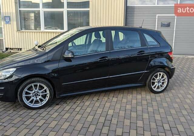 Чорний Мерседес Б-клас, об'ємом двигуна 1.7 л та пробігом 249 тис. км за 8500 $, фото 3 на Automoto.ua