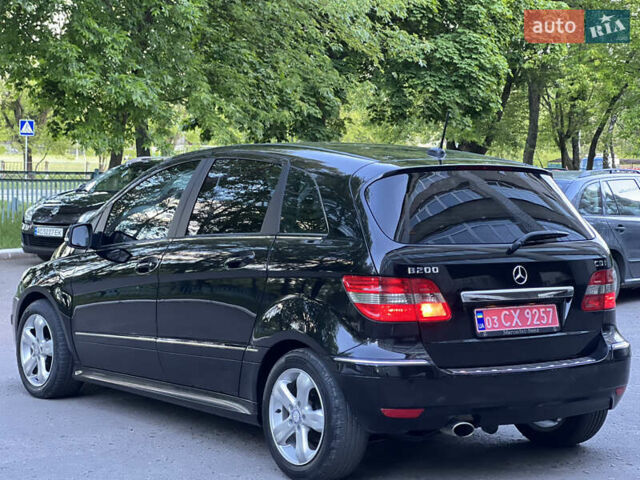 Чорний Мерседес Б-клас, об'ємом двигуна 2 л та пробігом 238 тис. км за 7950 $, фото 9 на Automoto.ua