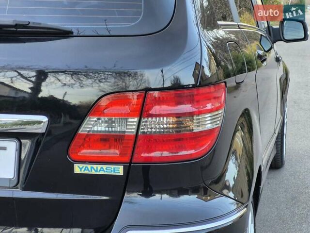 Черный Мерседес Б-класс, объемом двигателя 1.8 л и пробегом 70 тыс. км за 7999 $, фото 12 на Automoto.ua