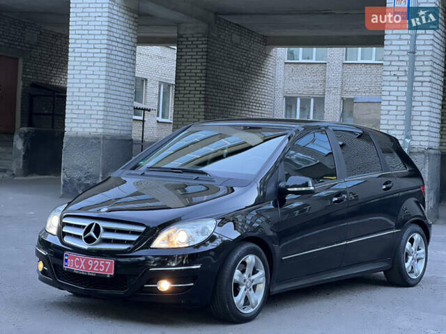 Чорний Мерседес Б-клас, об'ємом двигуна 2 л та пробігом 238 тис. км за 7950 $, фото 5 на Automoto.ua