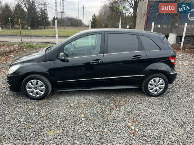 Чорний Мерседес Б-клас, об'ємом двигуна 1.7 л та пробігом 210 тис. км за 8200 $, фото 19 на Automoto.ua