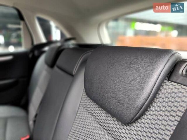 Черный Мерседес Б-класс, объемом двигателя 1.7 л и пробегом 117 тыс. км за 7490 $, фото 47 на Automoto.ua