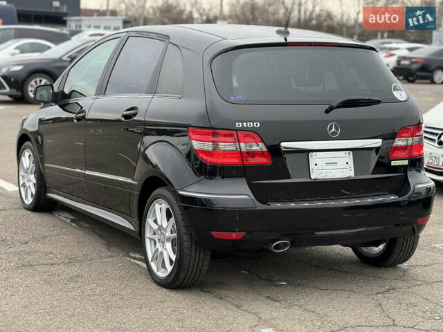 Чорний Мерседес Б-клас, об'ємом двигуна 1.7 л та пробігом 41 тис. км за 8800 $, фото 5 на Automoto.ua