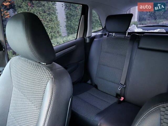 Черный Мерседес Б-класс, объемом двигателя 1.8 л и пробегом 70 тыс. км за 7999 $, фото 46 на Automoto.ua