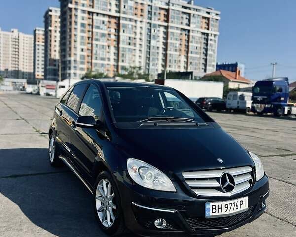 Черный Мерседес Б-класс, объемом двигателя 1.7 л и пробегом 119 тыс. км за 8400 $, фото 3 на Automoto.ua