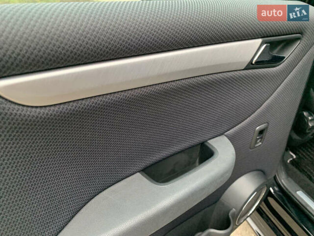 Черный Мерседес Б-класс, объемом двигателя 1.7 л и пробегом 76 тыс. км за 8600 $, фото 37 на Automoto.ua