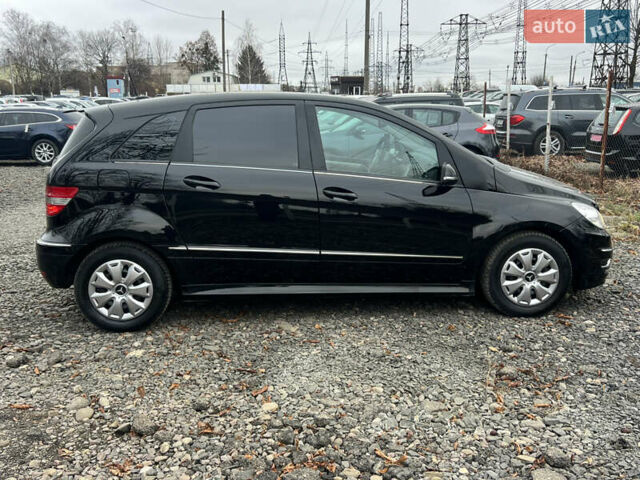 Чорний Мерседес Б-клас, об'ємом двигуна 1.7 л та пробігом 210 тис. км за 8200 $, фото 61 на Automoto.ua