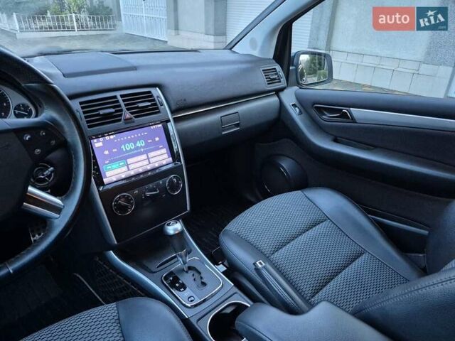 Черный Мерседес Б-класс, объемом двигателя 1.8 л и пробегом 70 тыс. км за 7999 $, фото 39 на Automoto.ua