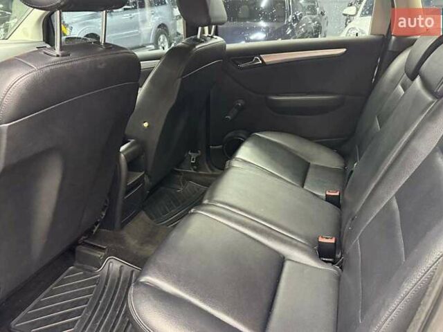 Черный Мерседес Б-класс, объемом двигателя 2.03 л и пробегом 280 тыс. км за 6700 $, фото 15 на Automoto.ua