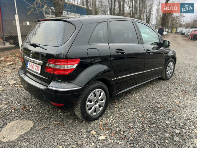 Чорний Мерседес Б-клас, об'ємом двигуна 1.7 л та пробігом 210 тис. км за 8200 $, фото 11 на Automoto.ua