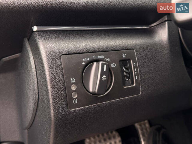 Мерседес Б-класс 2010 в Киеве на Automoto.ua Черный Мерседес Б-класс, объемом двигателя 1.7 л и пробегом 85 тыс. км за 9190 $, фото 16 на Automoto.ua