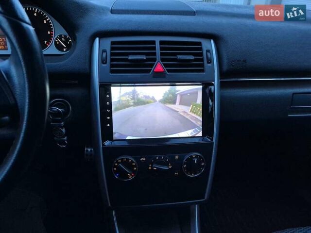 Черный Мерседес Б-класс, объемом двигателя 1.8 л и пробегом 70 тыс. км за 7999 $, фото 41 на Automoto.ua