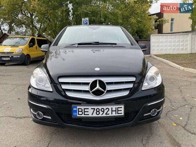 Черный Мерседес Б-класс, объемом двигателя 1.7 л и пробегом 101 тыс. км за 8000 $, фото 3 на Automoto.ua
