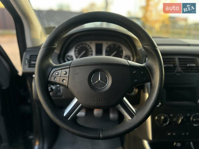 Черный Мерседес Б-класс, объемом двигателя 1.5 л и пробегом 222 тыс. км за 8200 $, фото 29 на Automoto.ua